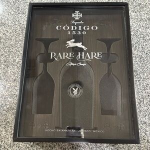 Codigo 1530 Rare Hare Box